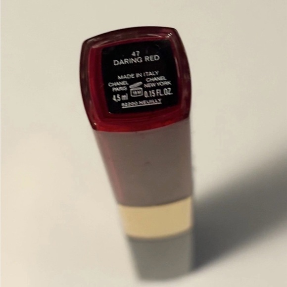 NEW Chanel Le Rouge Duo Ultra Tenue - Ultrawear Liquid Lip Color 47 Daring Red - Picture 3 of 8